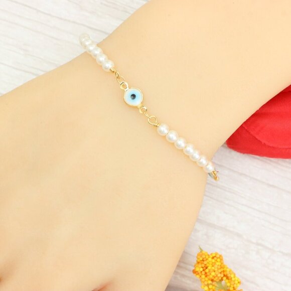 "Trendy Handmade Bracelet – A Thoughtful Gift for Girls & Women | UNVRC1455 - Picture 2 of 10